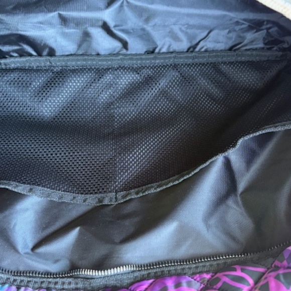 DOLCEZZA large quilted fabric travel bag multicolour purple with shoulder strap - Picture 16 of 16